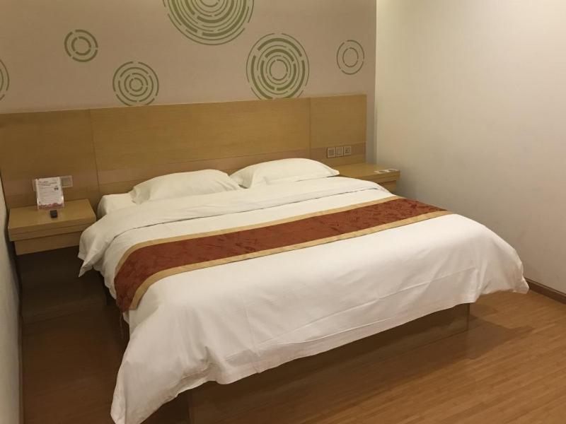 格林豪泰天津市东丽区空港华明镇机场快捷酒店 外观 照片